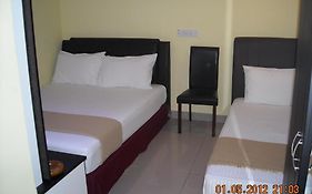 New Wave Hotel Seri Kembangan